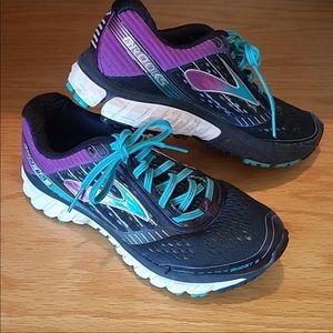 Brooks Ghost 9 women’s shoes!